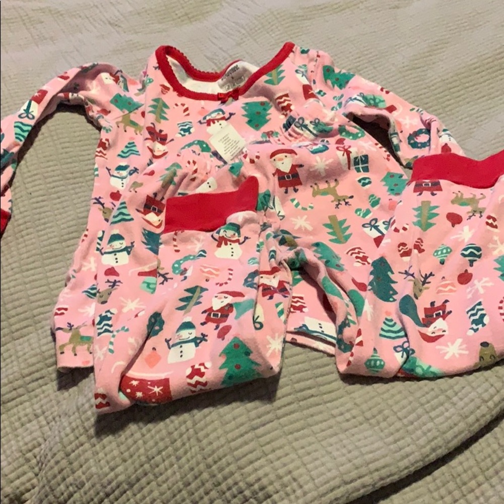 Girls holiday pajamas set
